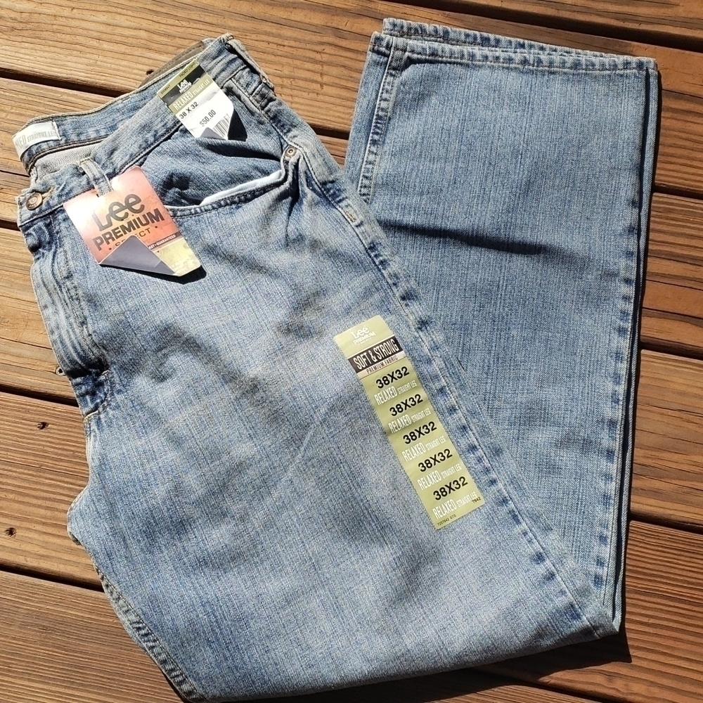 Lee Premium Relaxed Straight Leg 38x32 Faded Light NWT
